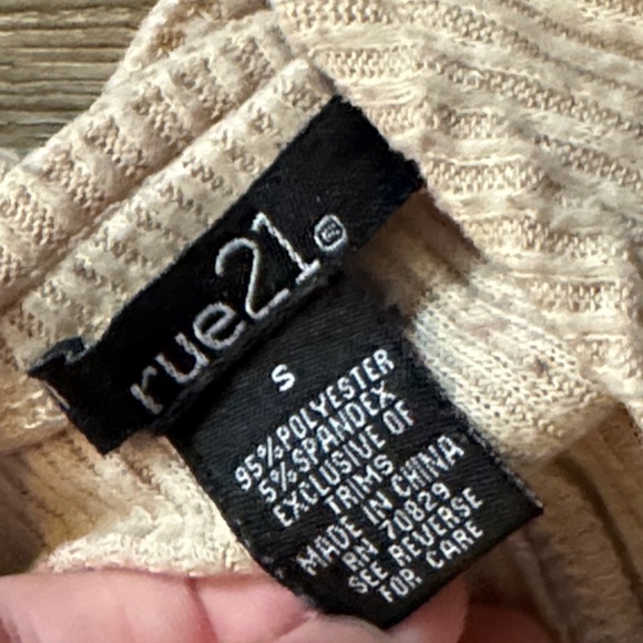 Women's Rue 21 Tan Jumpsuit - Picture 3 of 6